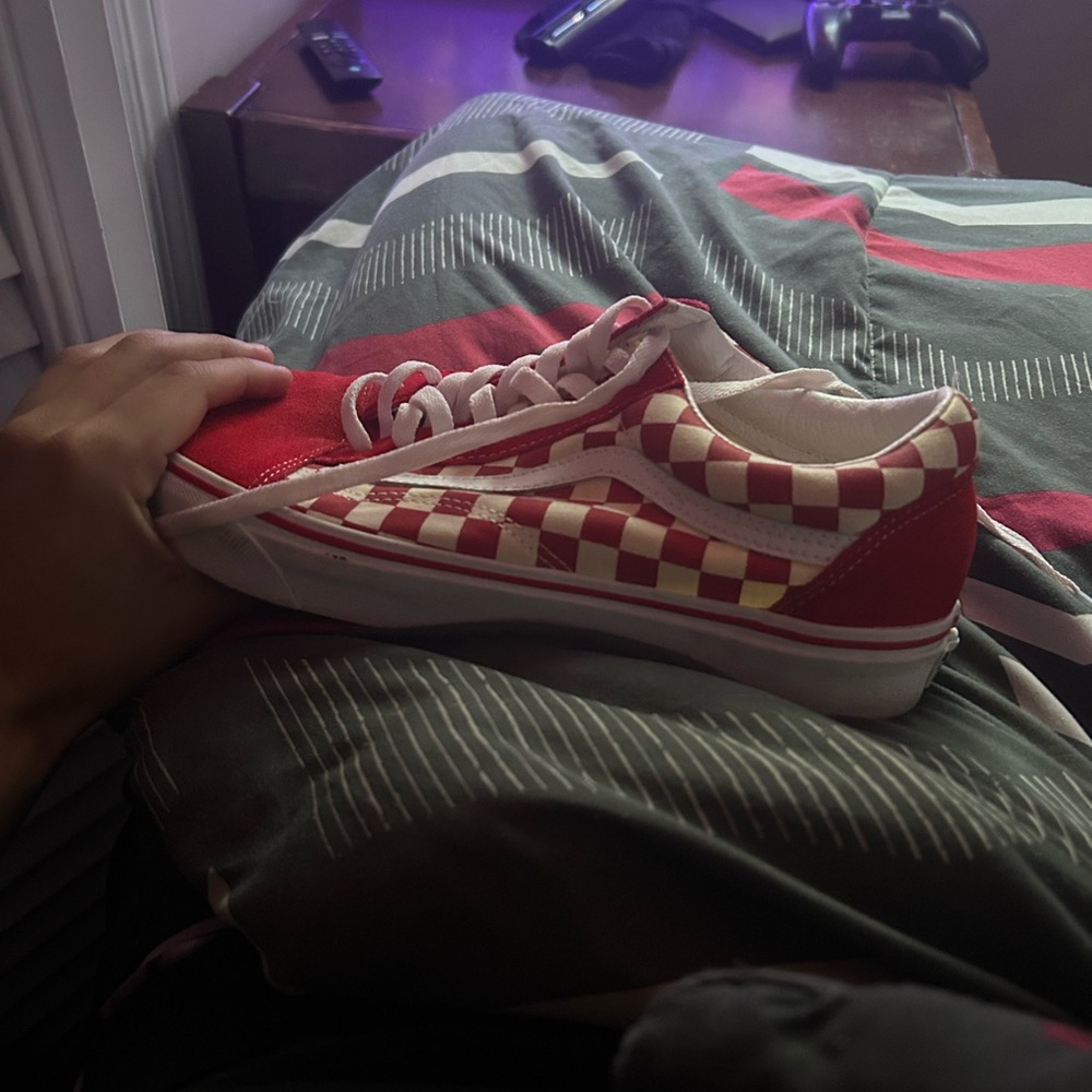 Checkered red vans - Picture 2 of 8